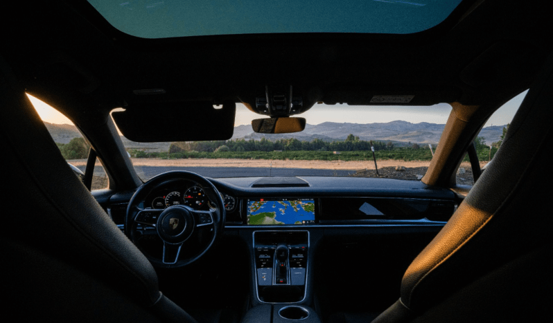 
								Porsche Panamera – Noleggio per Eventi full									