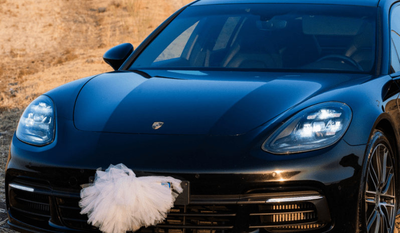 
								Porsche Panamera – Noleggio per Eventi full									