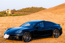 
										Porsche Panamera – Noleggio per Eventi full									