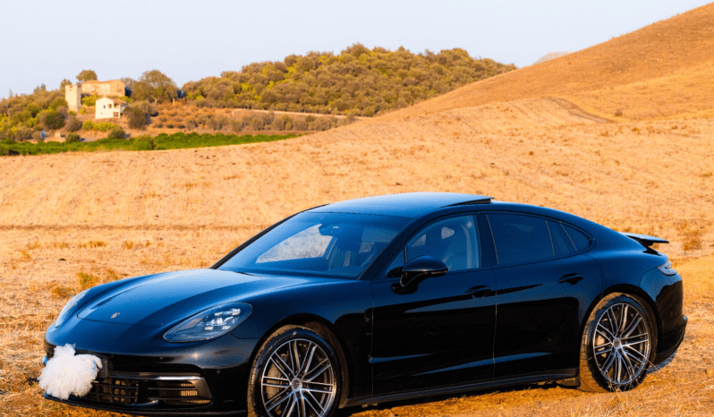 
								Porsche Panamera – Noleggio per Eventi full									