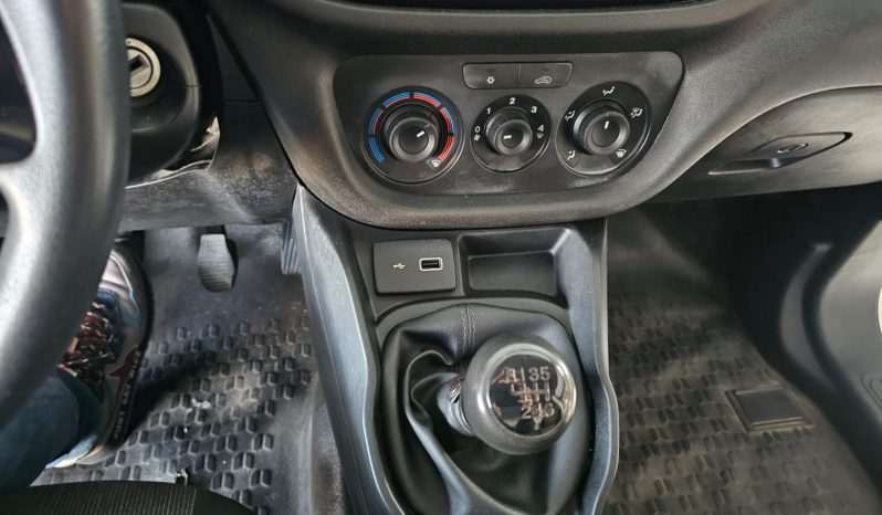 
								FIAT DOBLO’ 1.6 MJT 105CV 3 POSTI 02/2021 full									