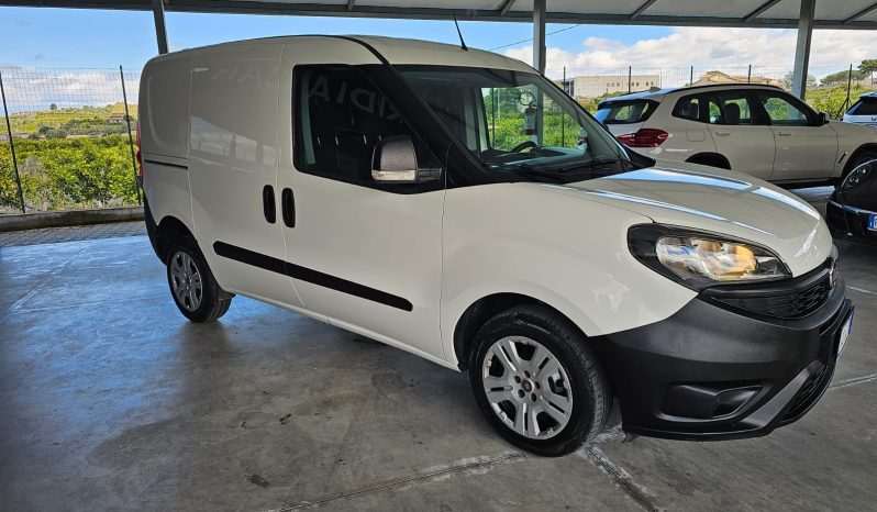 
								FIAT DOBLO’ 1.6 MJT 105CV 3 POSTI 2021 full									