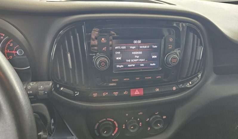 
								FIAT DOBLO’ 1.6 MJT 105CV 3 POSTI 2021 full									