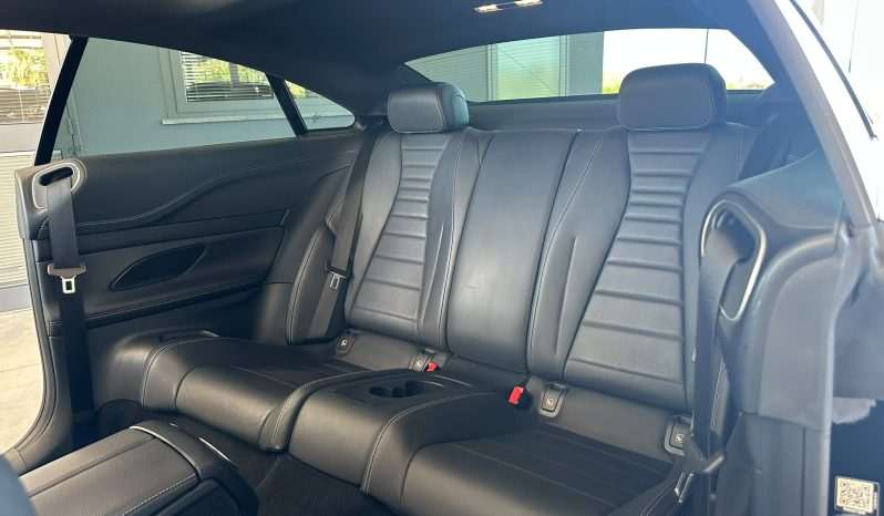
								MERCEDES CLASSE E 220 CDI 194CV PREMIUM AMG full									