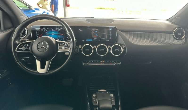 
								MERCEDES GLA 200D 150CV SPORT PLUS NIGHT EDITION full									