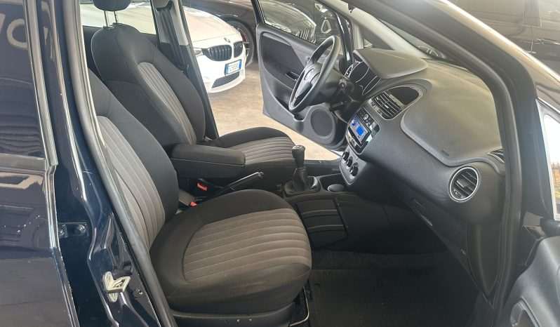 
								FIAT PUNTO 1.3 MJT 95CV 07/2018 full									