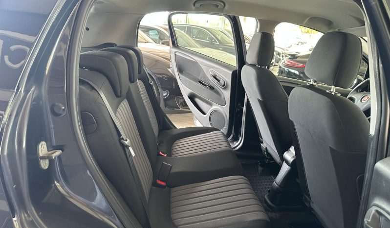
								FIAT PUNTO 1.3 MJT 95CV 07/2018 full									