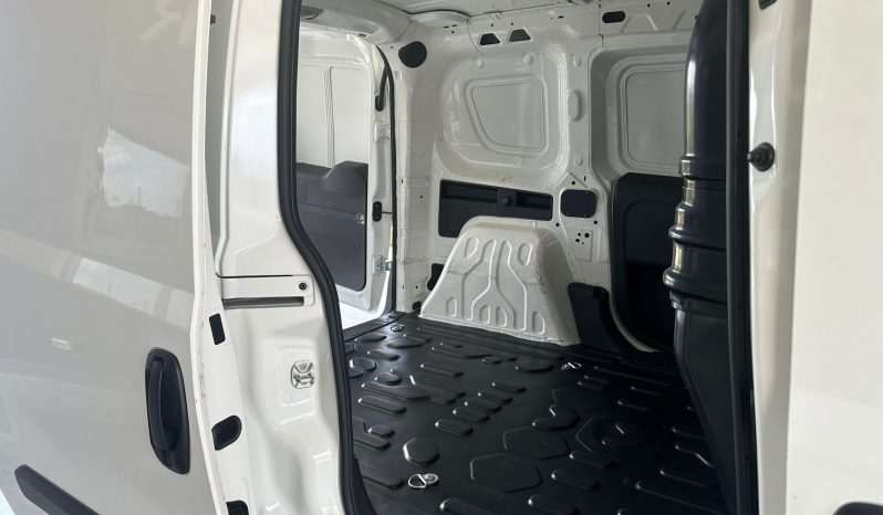 
								FIAT DOBLO’ 1.6 MJT 105CV 3 POSTI 12/2020 full									