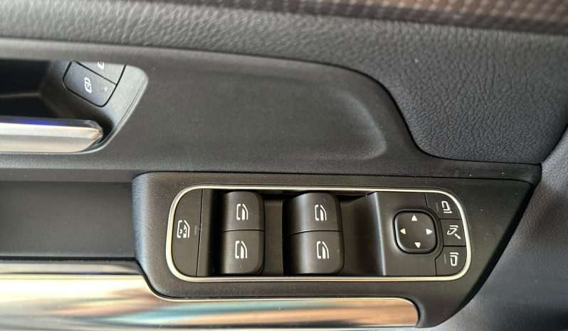 
								MERCEDES GLA 200 MERCEDES BENZ. 4MATIC SPORT PLUS full									