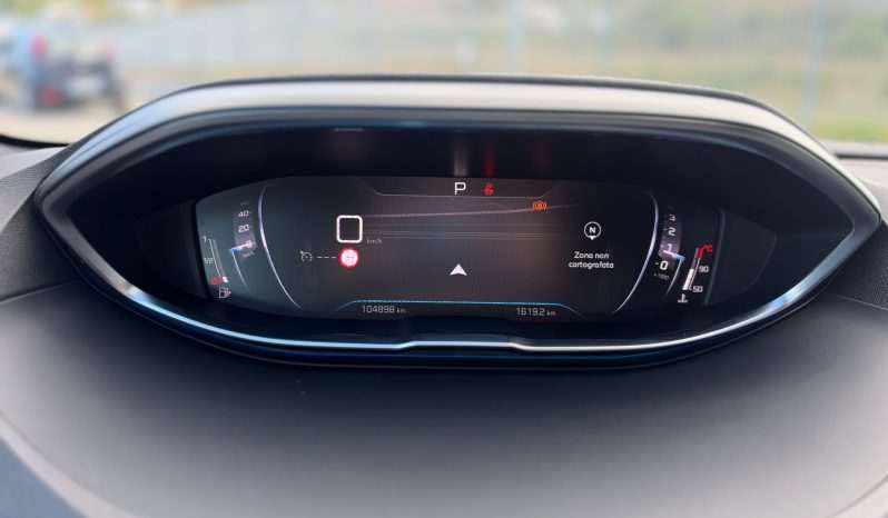 
								PEUGEOT 3008 1.5 HDI 130CV ALLURE full									