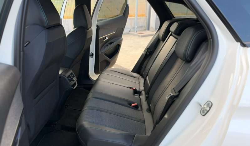 
								PEUGEOT 3008 1.5 HDI 130CV ALLURE full									