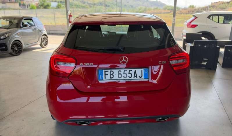 
								MERCEDES A 180 CDI SPORT 110CV full									