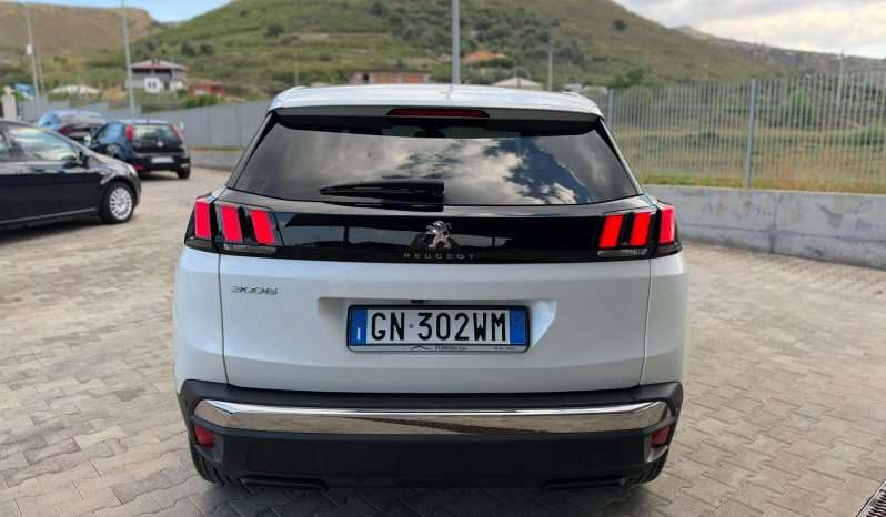 
								PEUGEOT 3008 1.5 HDI 130CV ALLURE full									