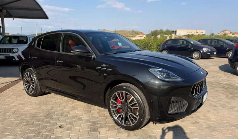 
								MASERATI GRECALE 2.0 MHEV GT 300CV full									