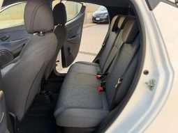 
										LANCIA YPSILON 1.0 FIREFLY 70CV HYBRID full									