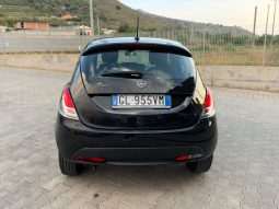 
										LANCIA YPSILON 1.0 FIREFLY 70CV HYBRID full									