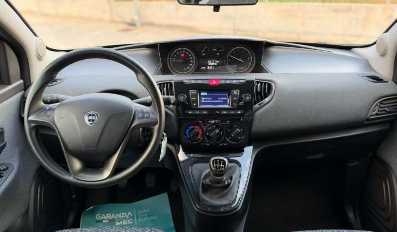 
								LANCIA YPSILON 1.0 FIREFLY 70CV HYBRID full									